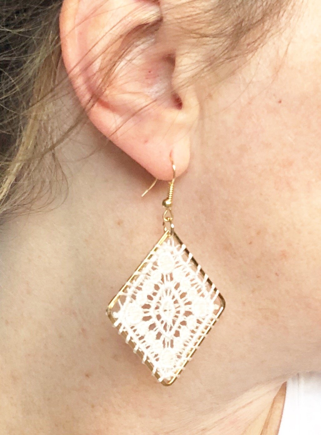 Lace Diamond Dangle Earring